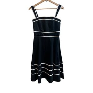 White House Black Market Black Sleeveless Square Neck Womens Size 2 Knee Length